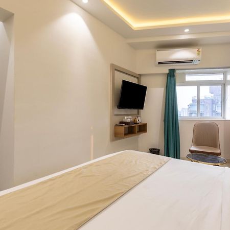 The Orion Premium Suites Bombay Eksteriør billede