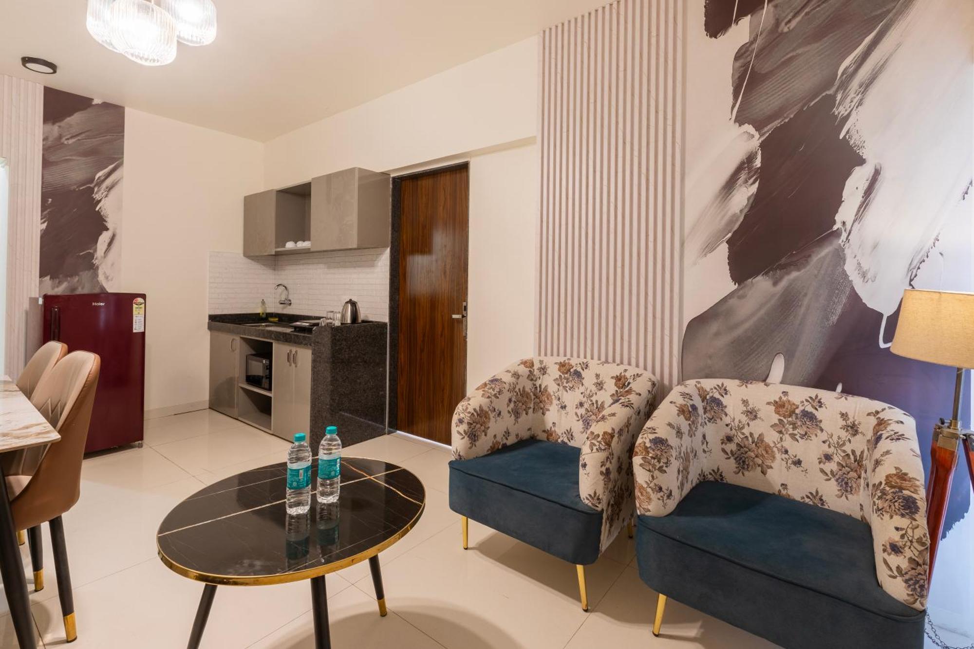 The Orion Premium Suites Bombay Eksteriør billede