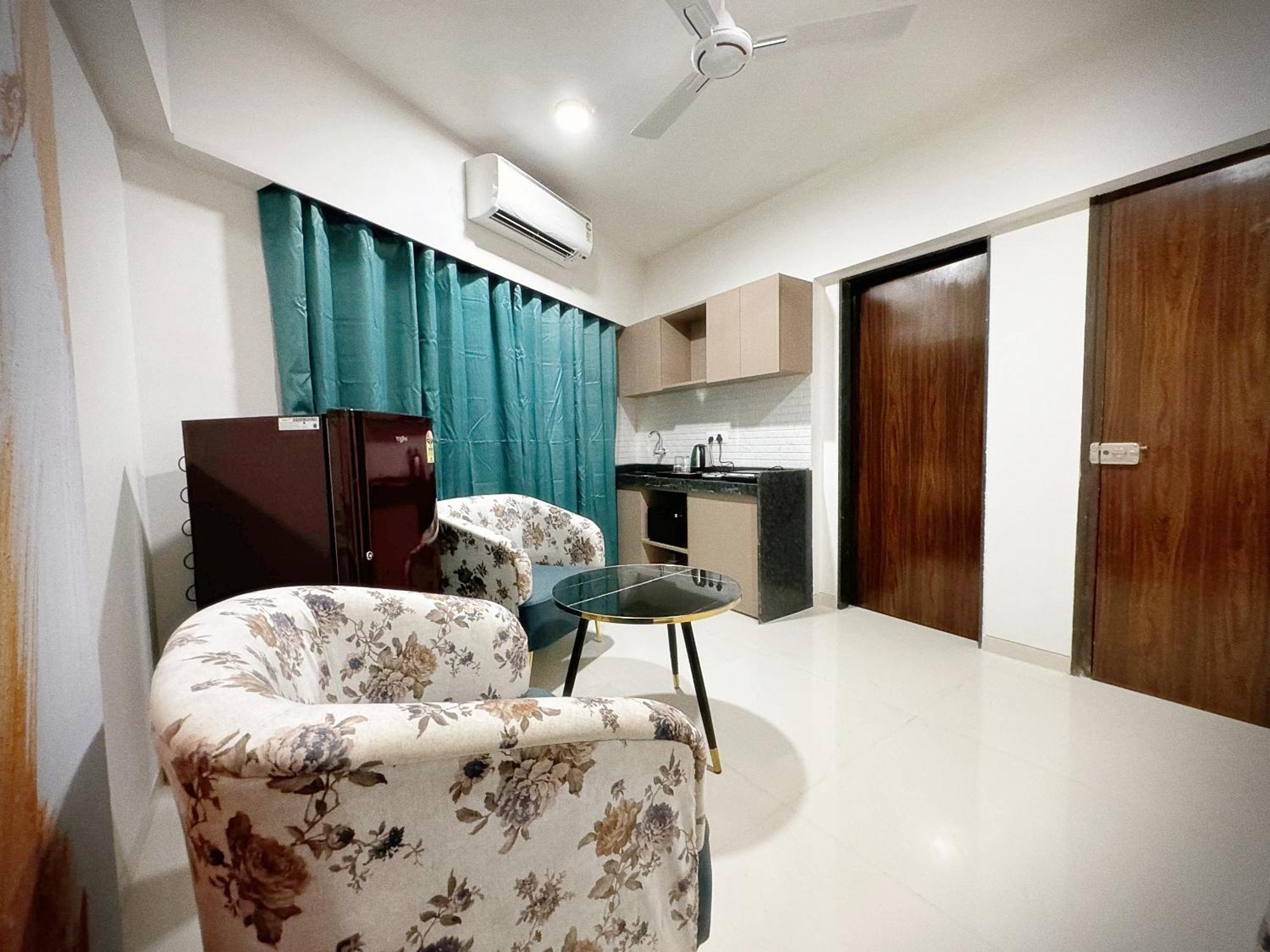 The Orion Premium Suites Bombay Eksteriør billede