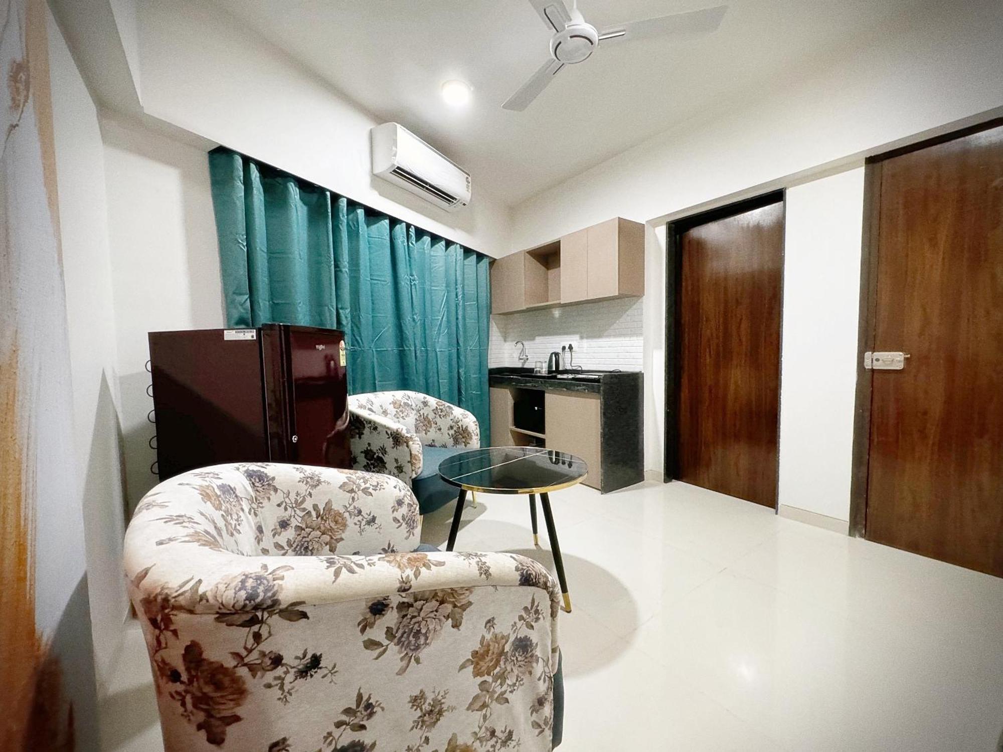 The Orion Premium Suites Bombay Eksteriør billede